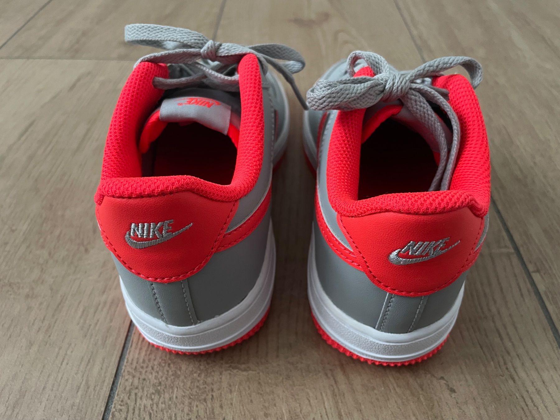 Nike Scarpe per ragazzi: Nike Air Force 1 Gr. 34 NEU – Nuovo e nell'imballaggio originale da Waltenschwil venduto da hansnine 4