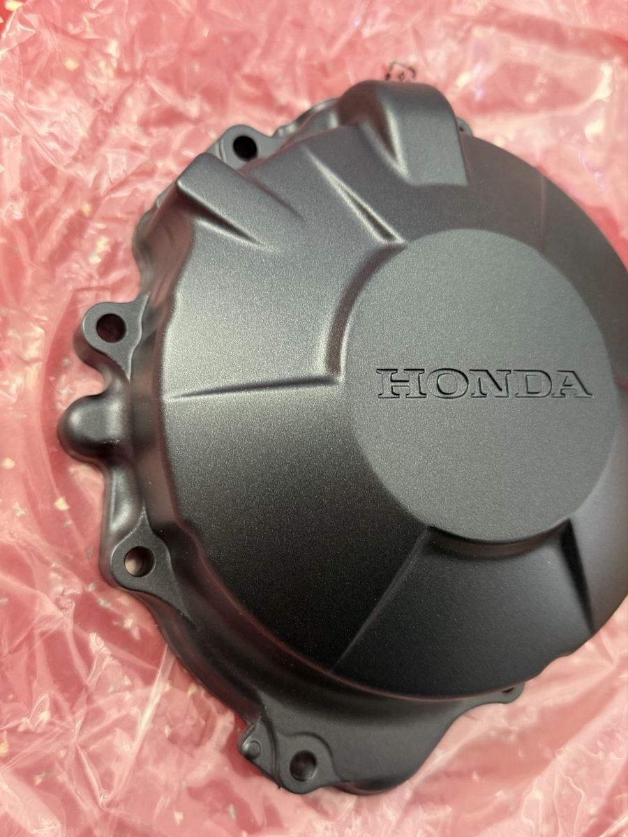 Honda Tutti i ricambio per moto: Deckel Generator Honda 11321-MFG-305 – Nuovo (secondo la descrizione) da Naters venduto da Kev1998 1