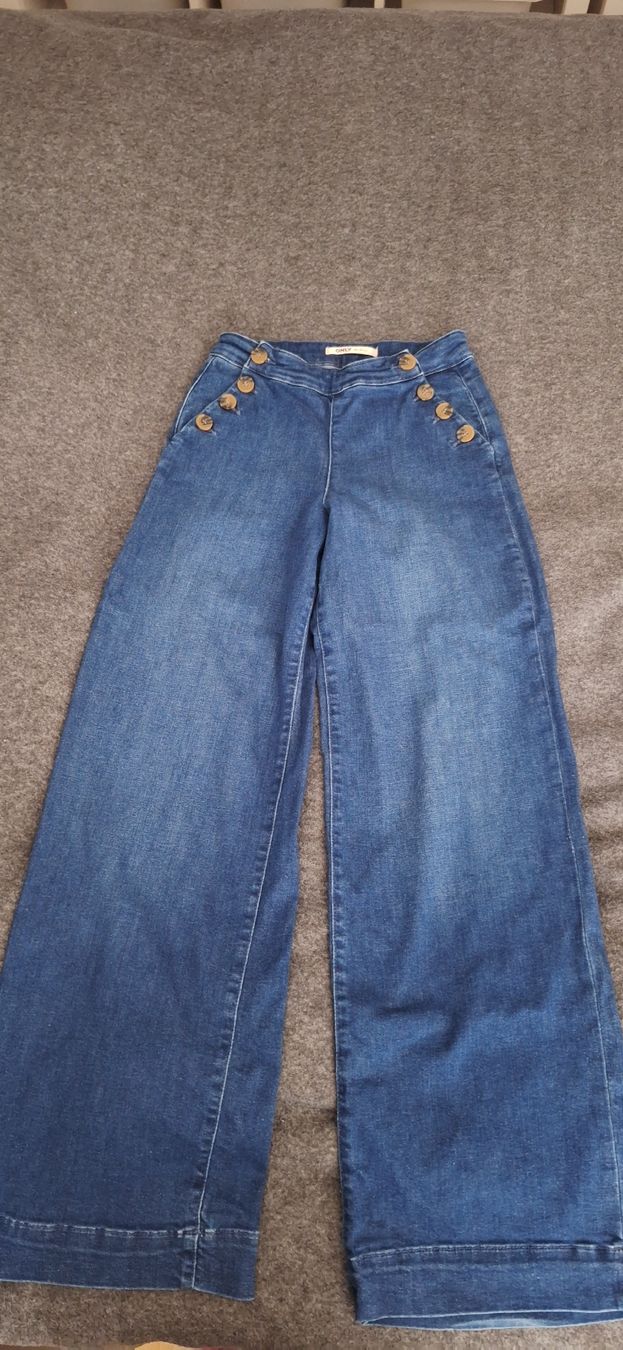 Only Jeans: Only jeans – Gebraucht aus Mumpf von SwissDi