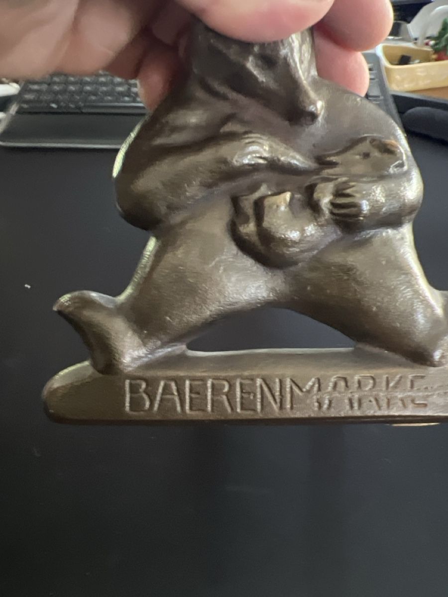 Skulpturen & Statuen: Antiker Eisenguss Bärenmarke Austeller – Gebraucht aus Mellingen von Oelquelle 5