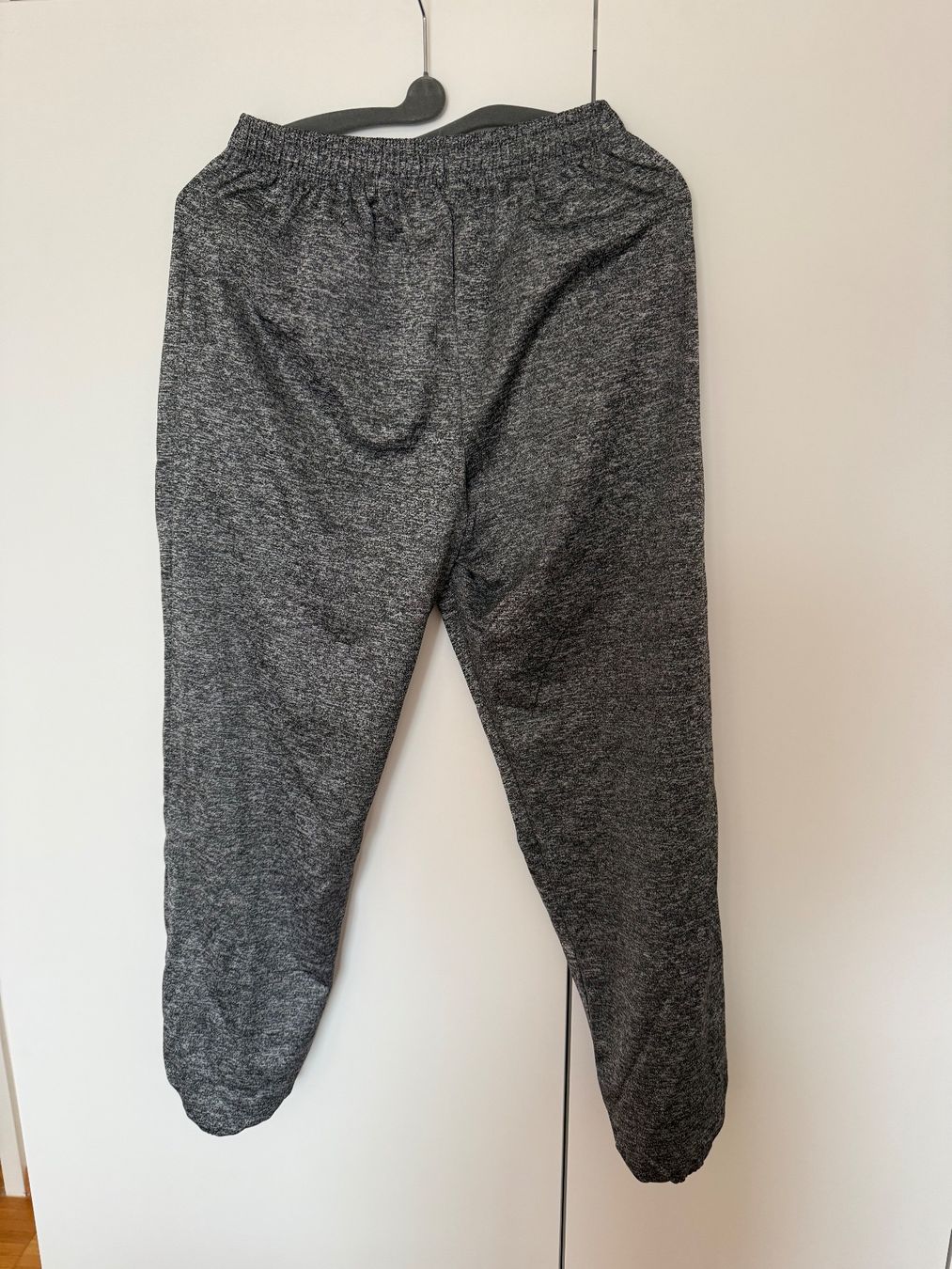 Pantalons: Sporthosen Unisex – D'occasion à Nänikon par tob_g7dm 1