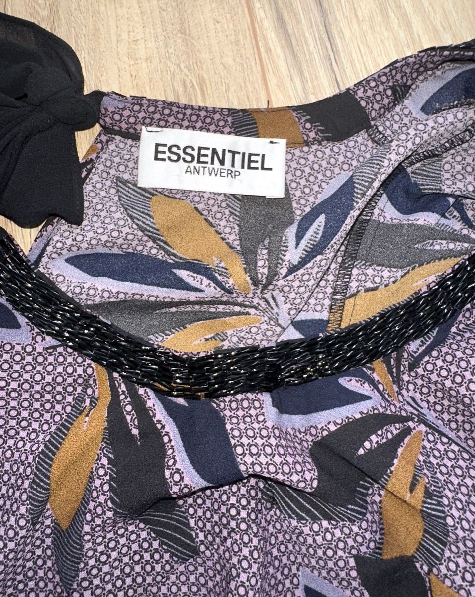 Essentiel Antwerp Camicette: ESSENTIEL ANTWERP BLUSE GR. 38 neuwertig – Nuovo (secondo la descrizione) da Unteraegeri venduto da MH203 8