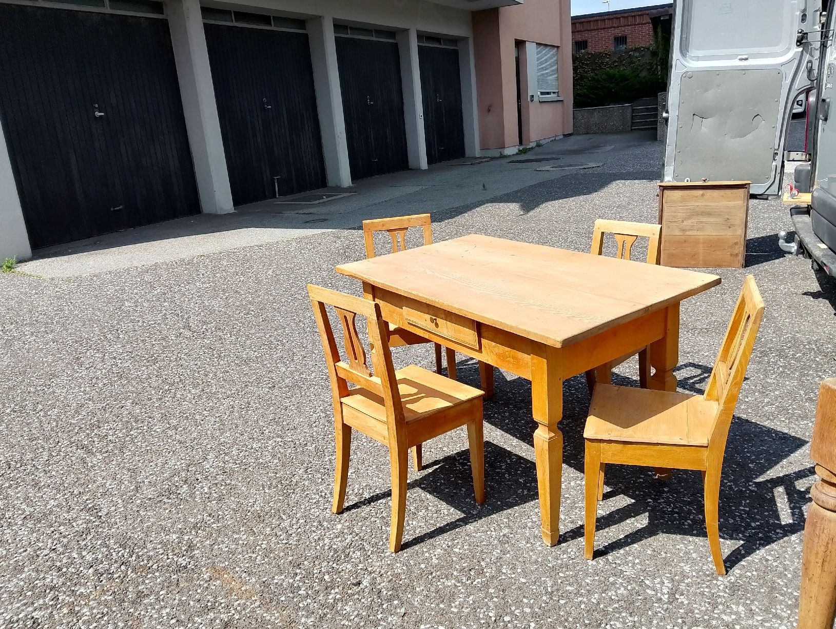 Set di tavolo e panche: set di tavolo e 4 sedie d'epoca – Usato da Lugano venduto da Johnny72 7