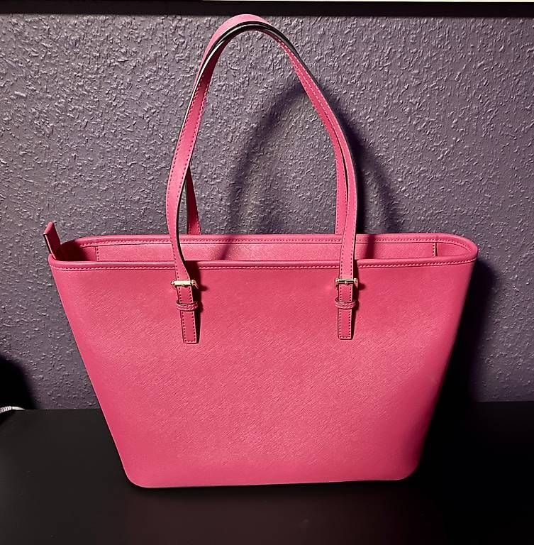 Michael Kors Borse da donna: Michael Kors Jet Set leder shopper Rosa – Usato da Arboldswil venduto da Chocco11. 1