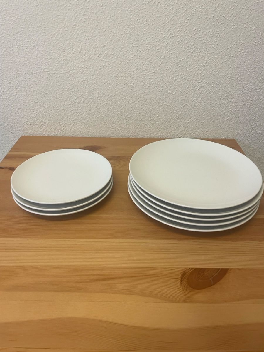 Ikea Piatti: weisse teller 5 grosse 3 kleine – Nuovo (secondo la descrizione) da Zürich venduto da claudiapuresoul