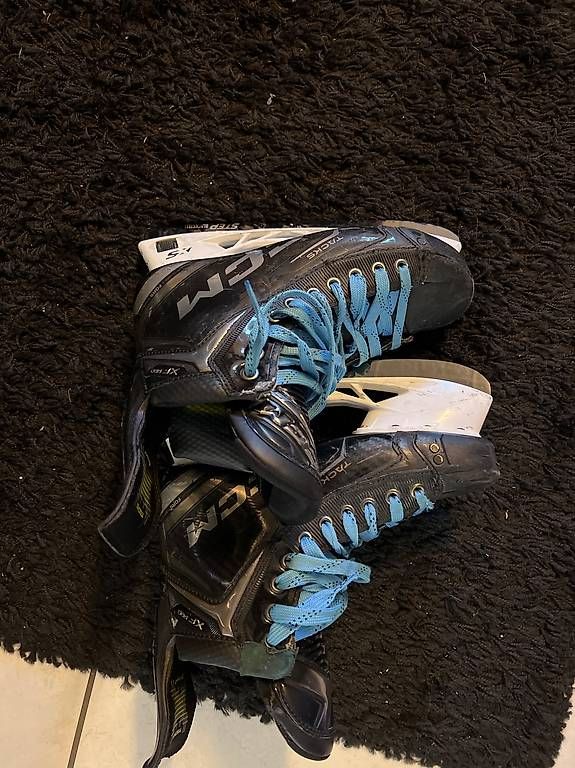 Ccm Pattini da ghiaccio: CCM Tacks XC Pro 2025 Gr 7.5 – Usato da Oberbuchsiten venduto da Djunker 1