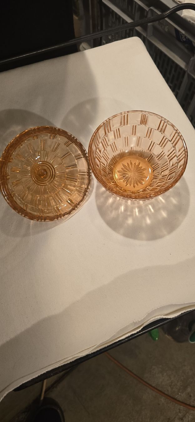Sucriers: Art Deco Schale oder Pralinenschachtel mit Deckel – D'occasion à Basel par Jcva 2