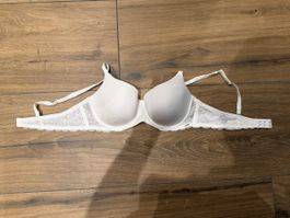 Weisser BH mit Spitze, Hunkemöller, 90C, Top Zustand!