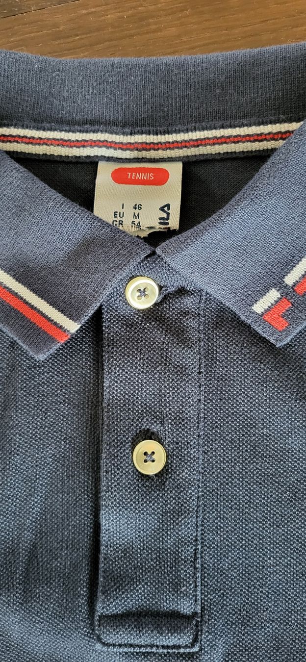 Fila Magliette Polo: Fila Polo shirt M – Usato da Unterseen venduto da rej_lnk9 5