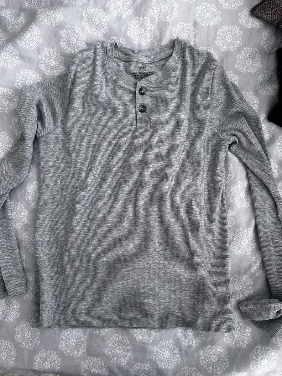 Lotti & Set di vestiti: Jungen Oberteile – Usato da Wetzikon ZH venduto da realiteti 1