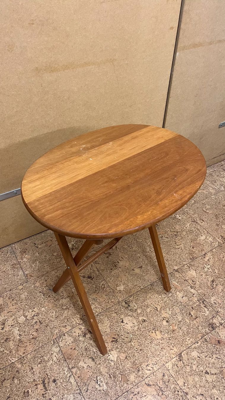 Tavoli: Table d’appoint pliante – Usato da St-Blaise venduto da pau_5yfn 2