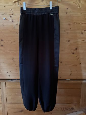 Damenhose Armani, Gr. 36