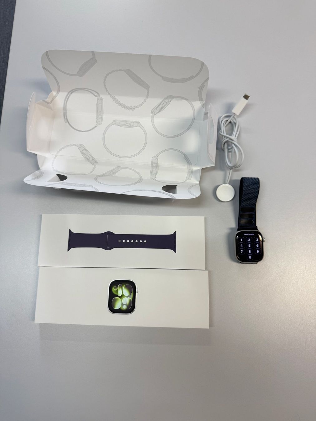 Apple Smartwatch: Apple Watch Series 11 46mm – Usato da Basse-Nendaz venduto da maytainf
