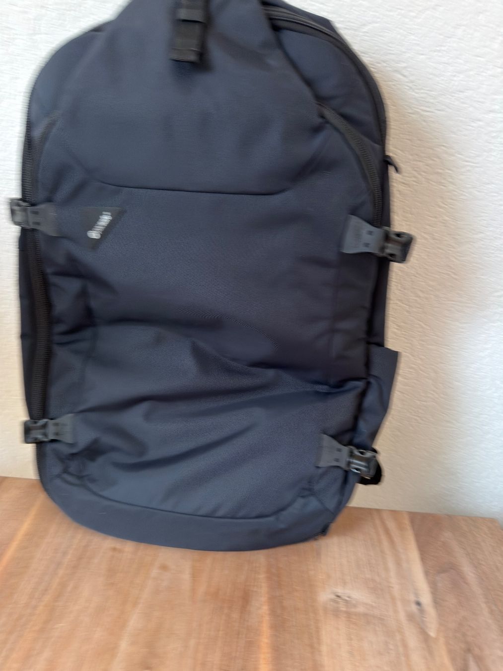 Pacsafe Zaini: PACSAFE Freizeitrucksack Venturesafe EXP45 – Usato da Fahrni b. Thun venduto da chrigu6574 1