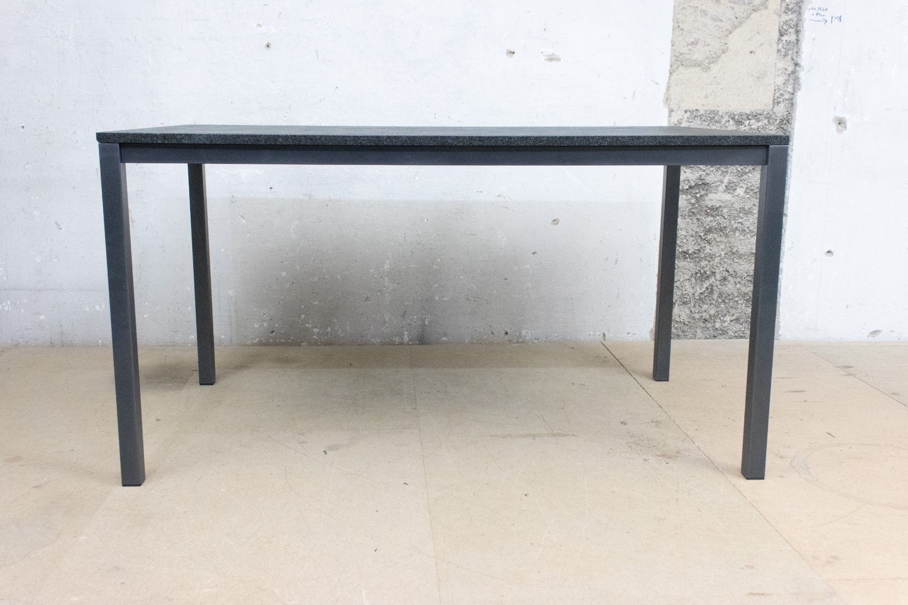 Tavoli: Edler Granittisch / Gartentisch 140 x 80 cm – Nuovo (secondo la descrizione) da Zürich venduto da ZuercherBrockenhaus 1