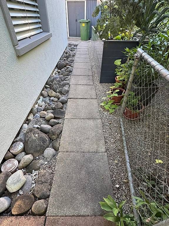 Bodenbeläge: Betonplatten – Gebraucht aus Holderbank AG von gui_5pd2 1