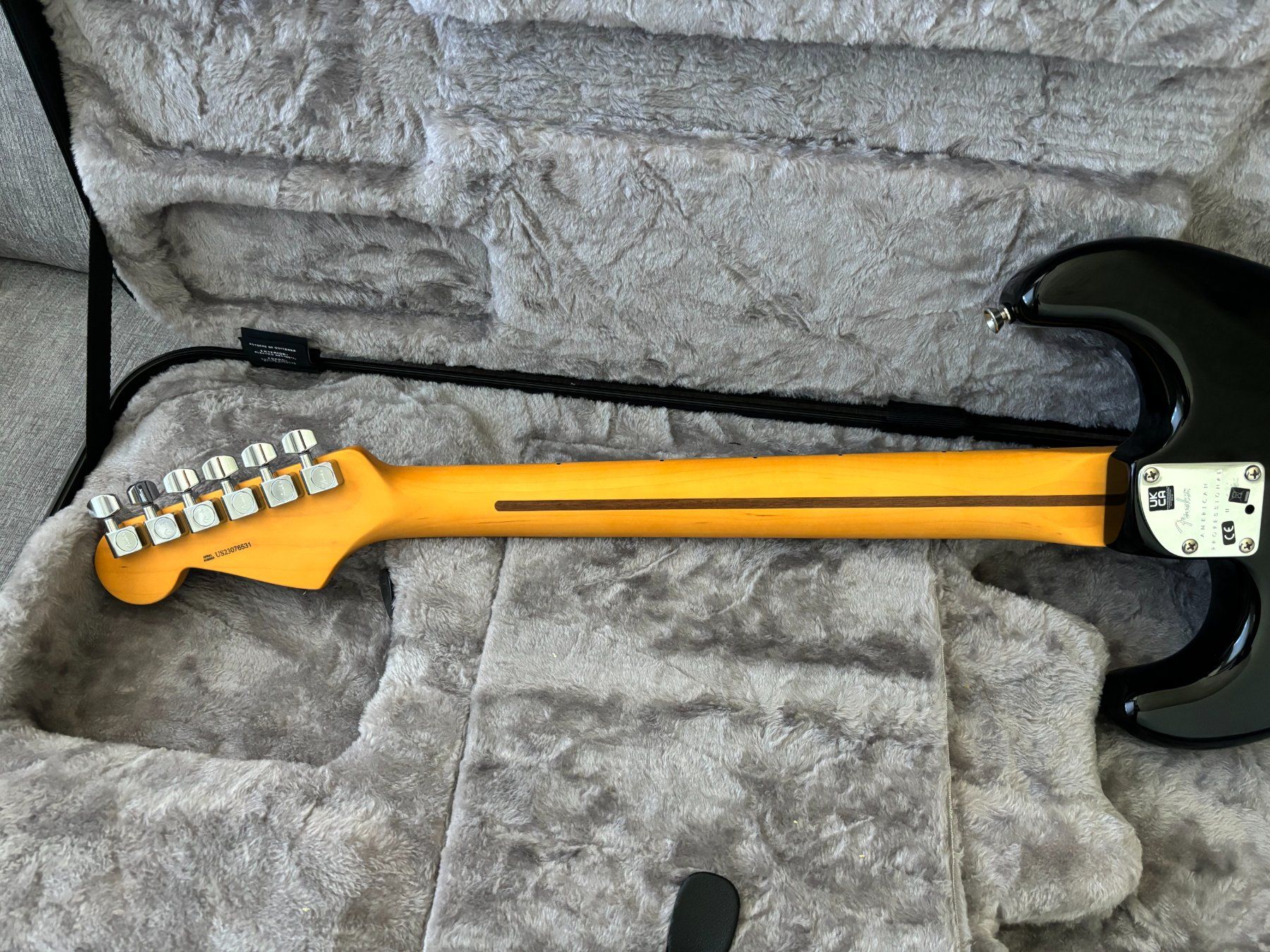 Fender Strumenti musicali: Fender Stratocaster American Professional II – Nuovo (secondo la descrizione) da Zürich venduto da ste_nqh7 4