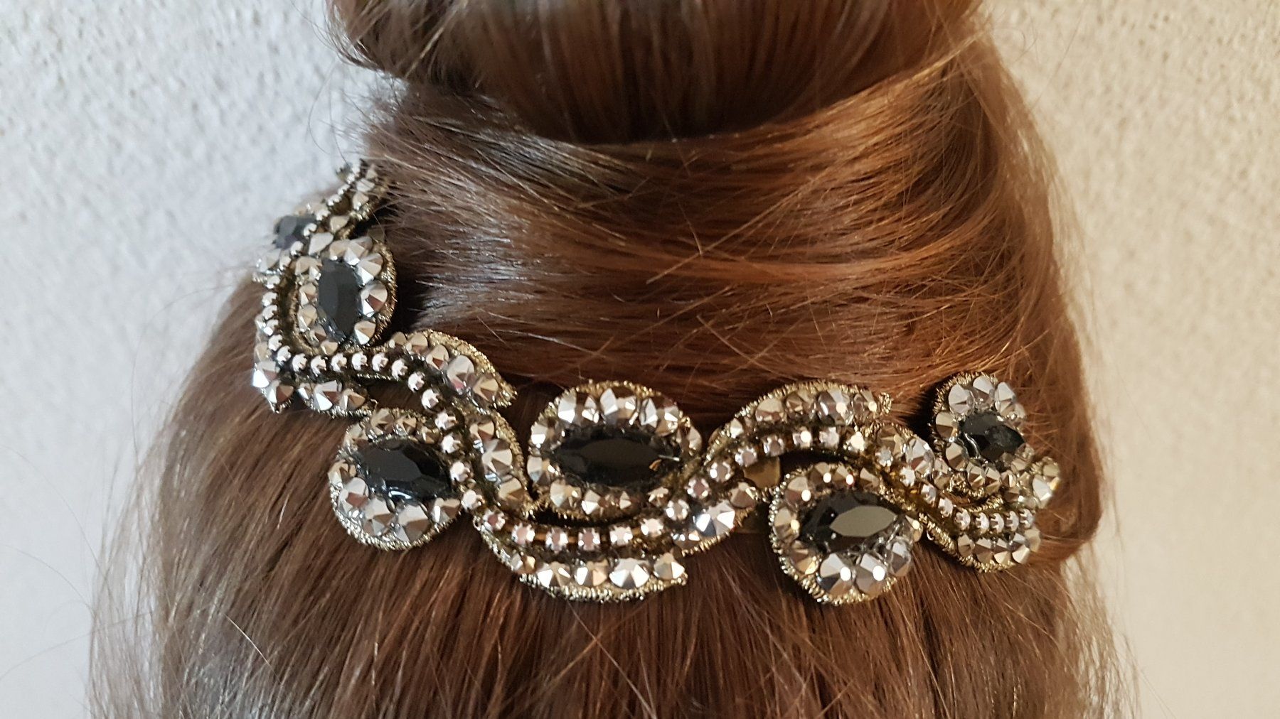 Accessori per capelli: Haarspange mit Swarovski Steinen 17cm. – Nuovo (secondo la descrizione) da Zürich venduto da 280_yc86 6