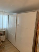 Schwebetüren Schrank weiß zu verkaufen 