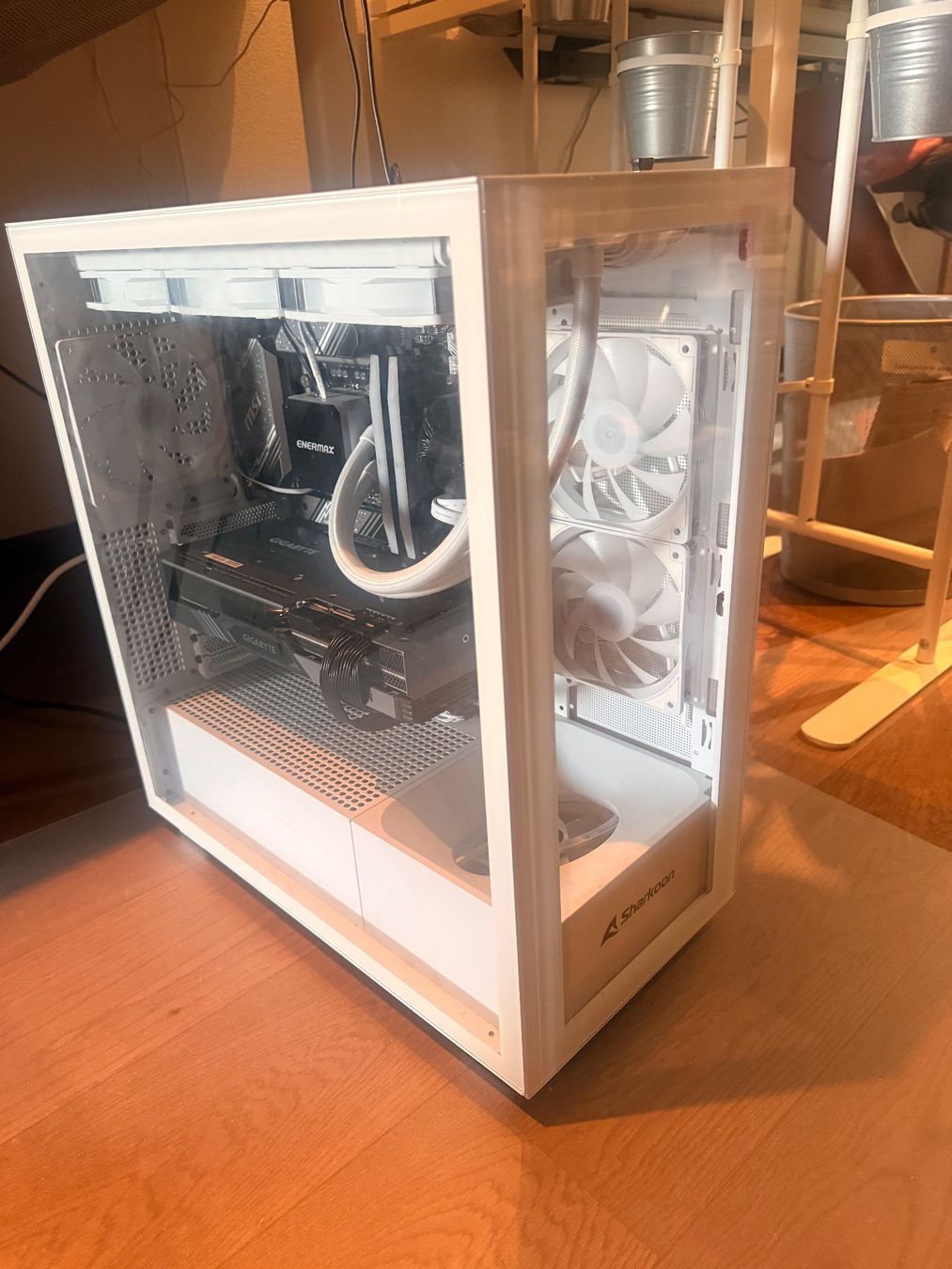 PCs: Gaming PC White Tower Gigabyte GPU Like New – Gebraucht aus Fribourg von qua_kl8m 2