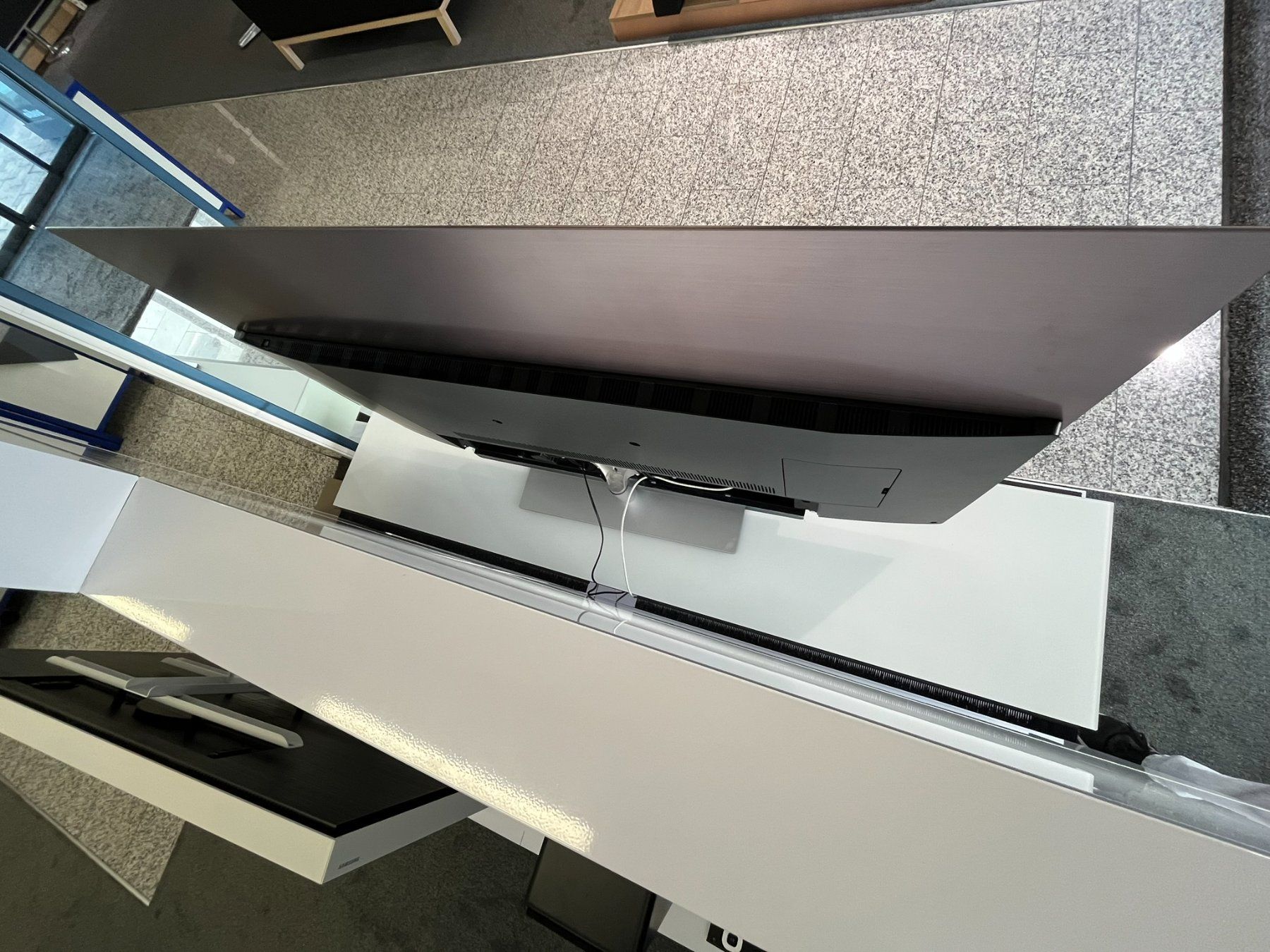 Loewe Fernseher: loewe bild 3.65 OLED – Defekt aus Hochdorf von av-electronics 6