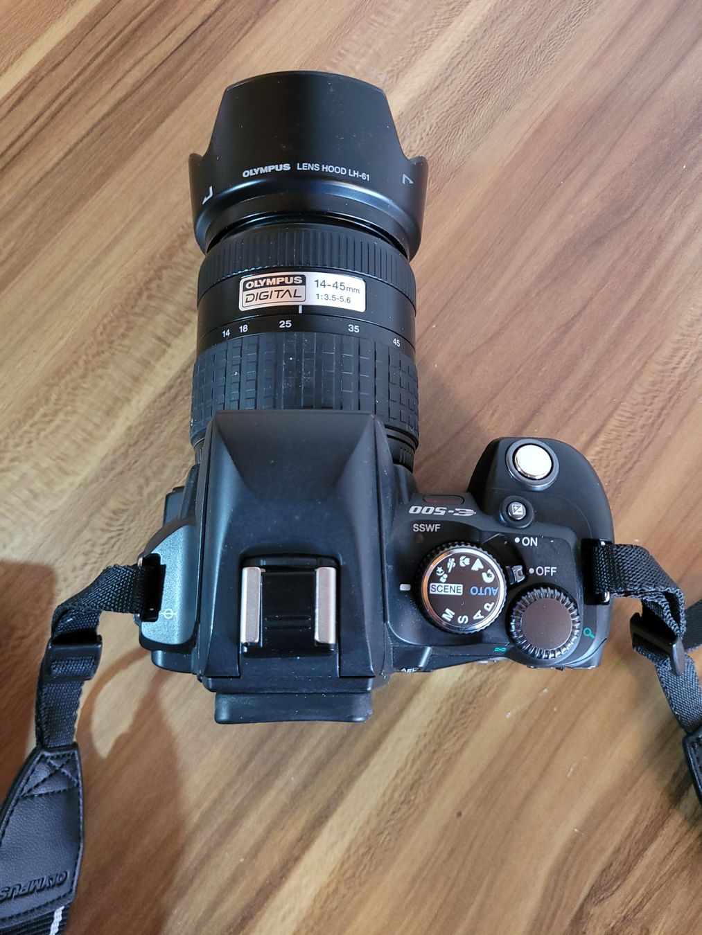 Olympus Fotocamera: Olympus E-500 Spiegelreflexkamera CCD Sensor – Usato da Bächli (Hemberg) venduto da QuickSaleX 1