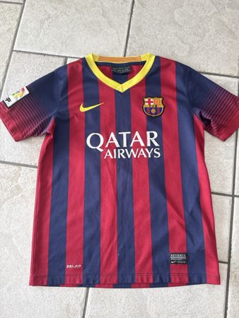 „FCB“ NIKE T-Shirt Gr.ca.152 (11-12 J.), Brief 3.00 Fr.