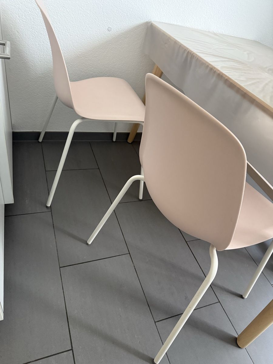 Ikea Stühle: 2 hell rosa ikea stühle – Gebraucht aus Luterbach von uhrmacherin89 2