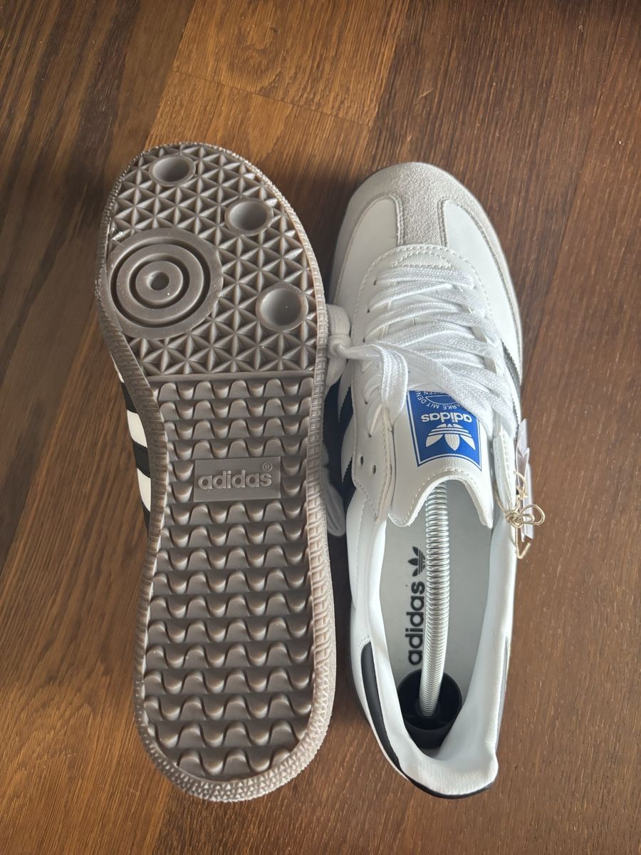 Adidas Scarpe da uomo: Adidas Sambas NEU – Nuovo e nell'imballaggio originale da Männedorf venduto da Spargeluno 1