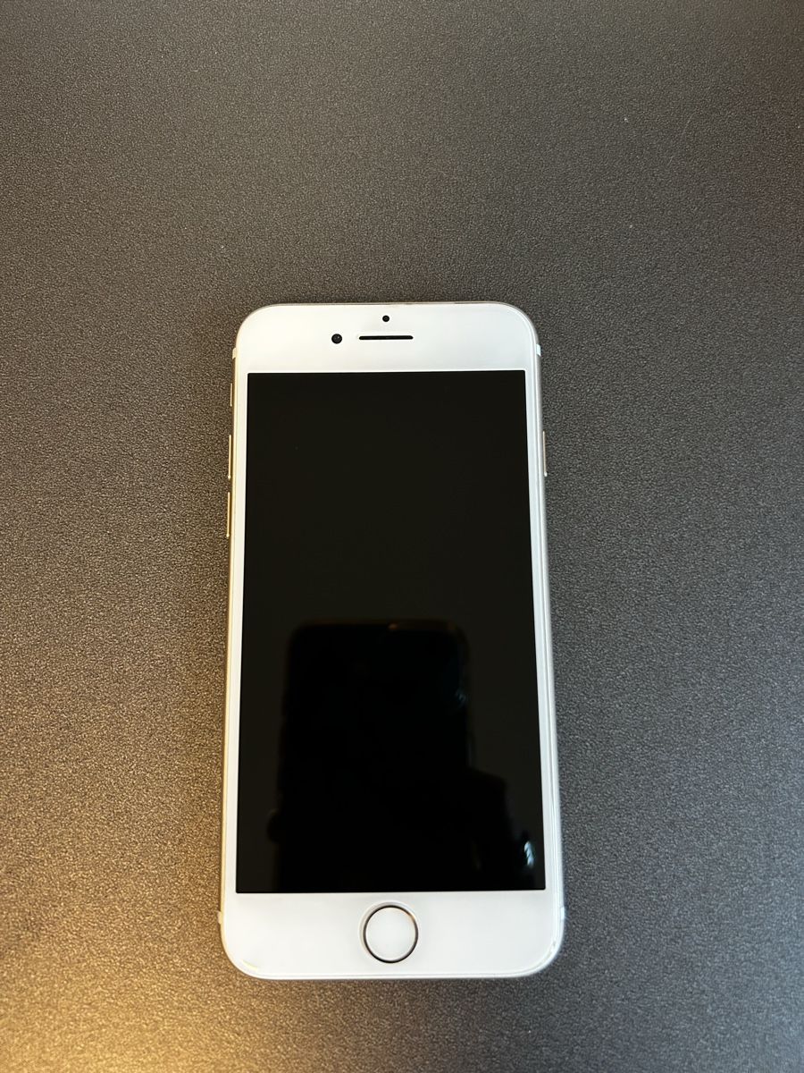 Apple Telefoni cellulari / Smartphones: Apple iPhone 7 Gold mit Klapphülle gebraucht – Usato da Mels venduto da chi_hg6x