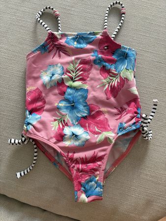 Badeanzug Grösse 2T Tommy Hilfiger Blumenmuster pink