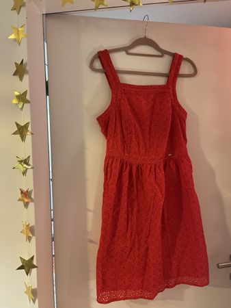 Sommerliches, rotes Kleid mit Lochmuster superdry