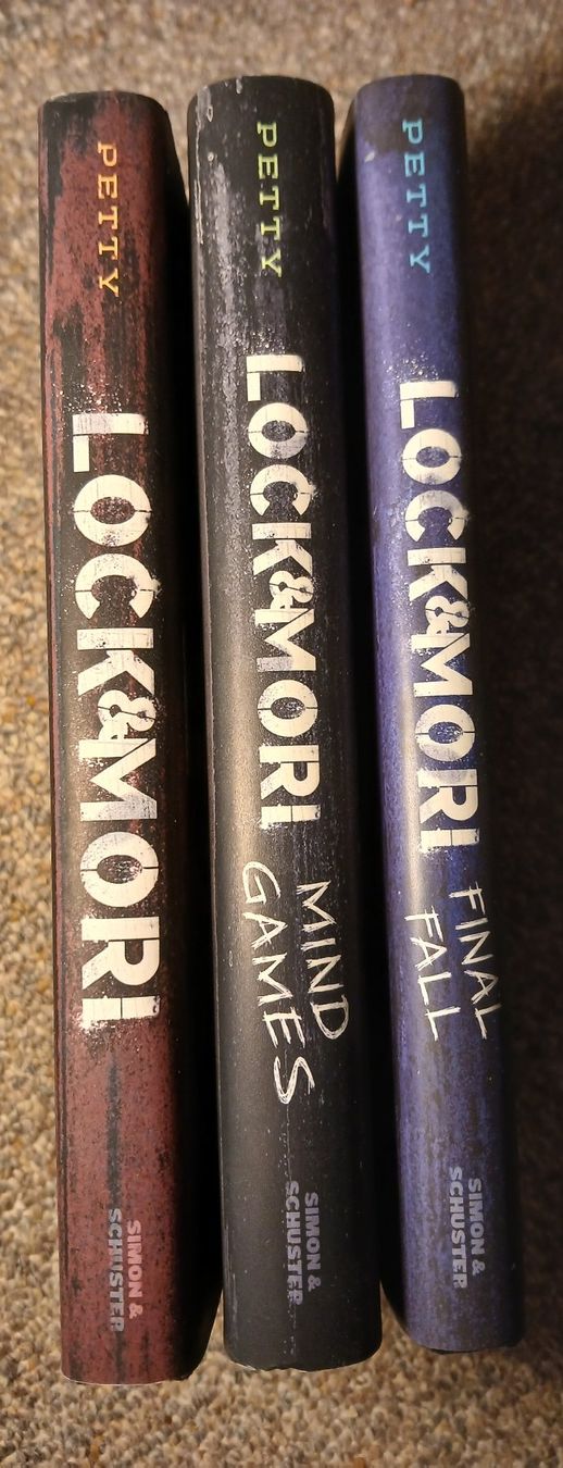 Libri: Lock & Mori Trilogy von Heather W. Petty – Nuovo e nell'imballaggio originale da Oberrieden venduto da sib_nkf6 1