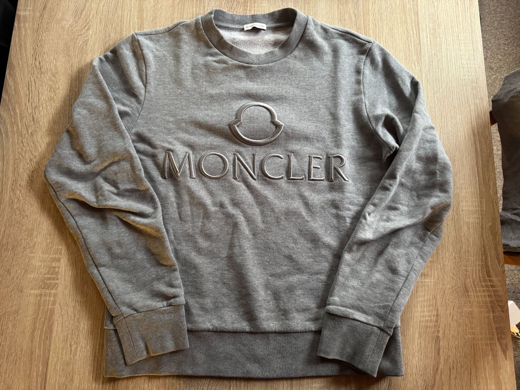 Moncler Maglioni & Felpe: Moncler Sweatshirt - Size M - Excellent Condition – Usato da Oeschseite venduto da -Luxury-On-Line- 3