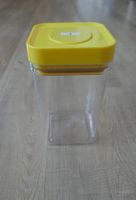 Vorratsdose von Betty Bossy, 17 x 9 x 9 cm