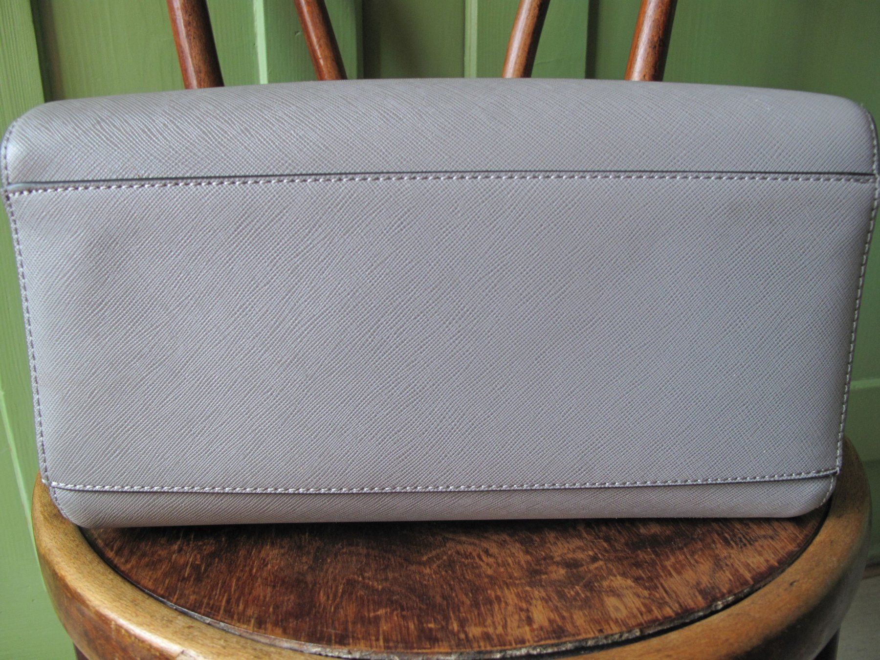 Taschen für Damen: Elegante Handtasche Porto 9Fr. – Gebraucht aus glarus von Engel_888 2