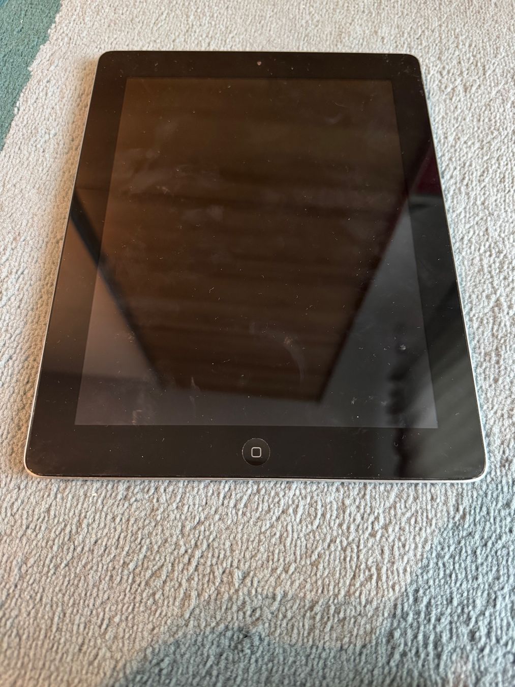 Apple Tablet PC: iPad 3 Generation – Difettoso da Adliswil venduto da Busys