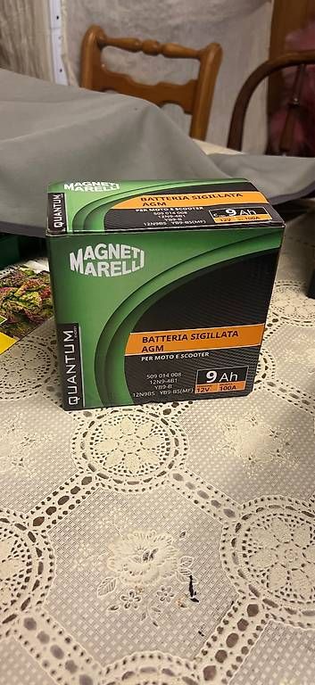 Batteries: Batteria moto  – D'occasion à Giornico par pin_t2f6