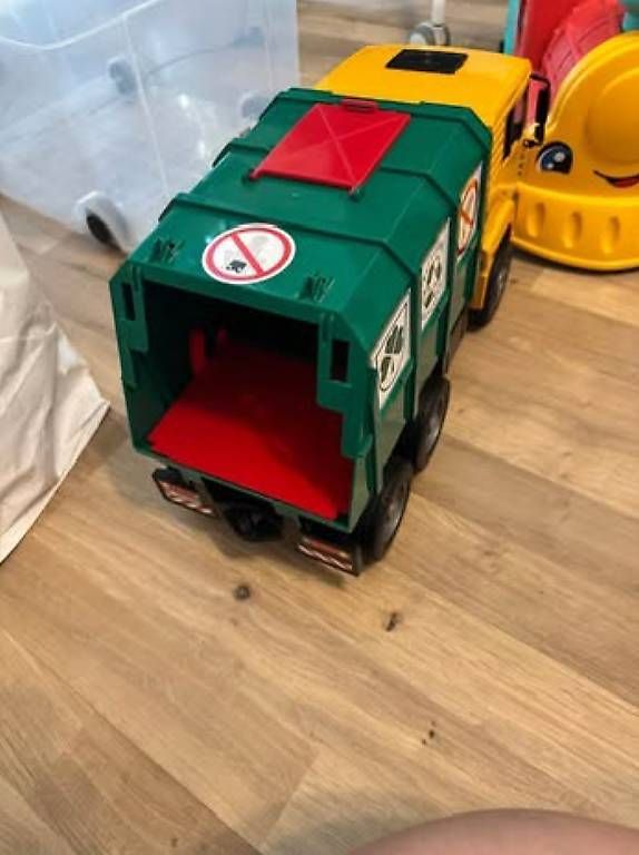 Giocattoli: Sac de jouet/ camions, voitures  – Usato da Vérossaz venduto da rad_g68s 1
