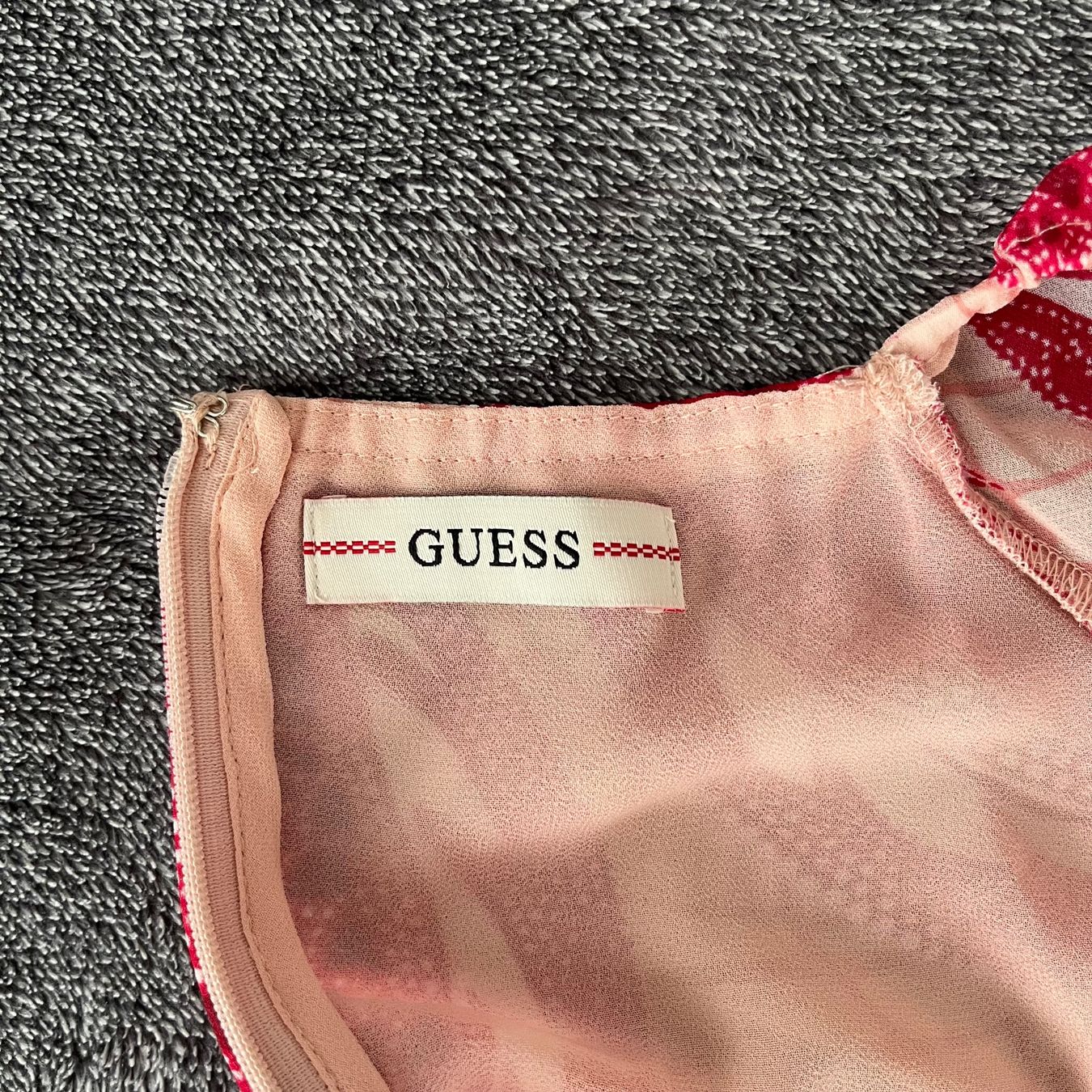 Guess Kleider: Guess Kleid – Neu (gemäss Beschreibung) aus Zug von Grc999 5