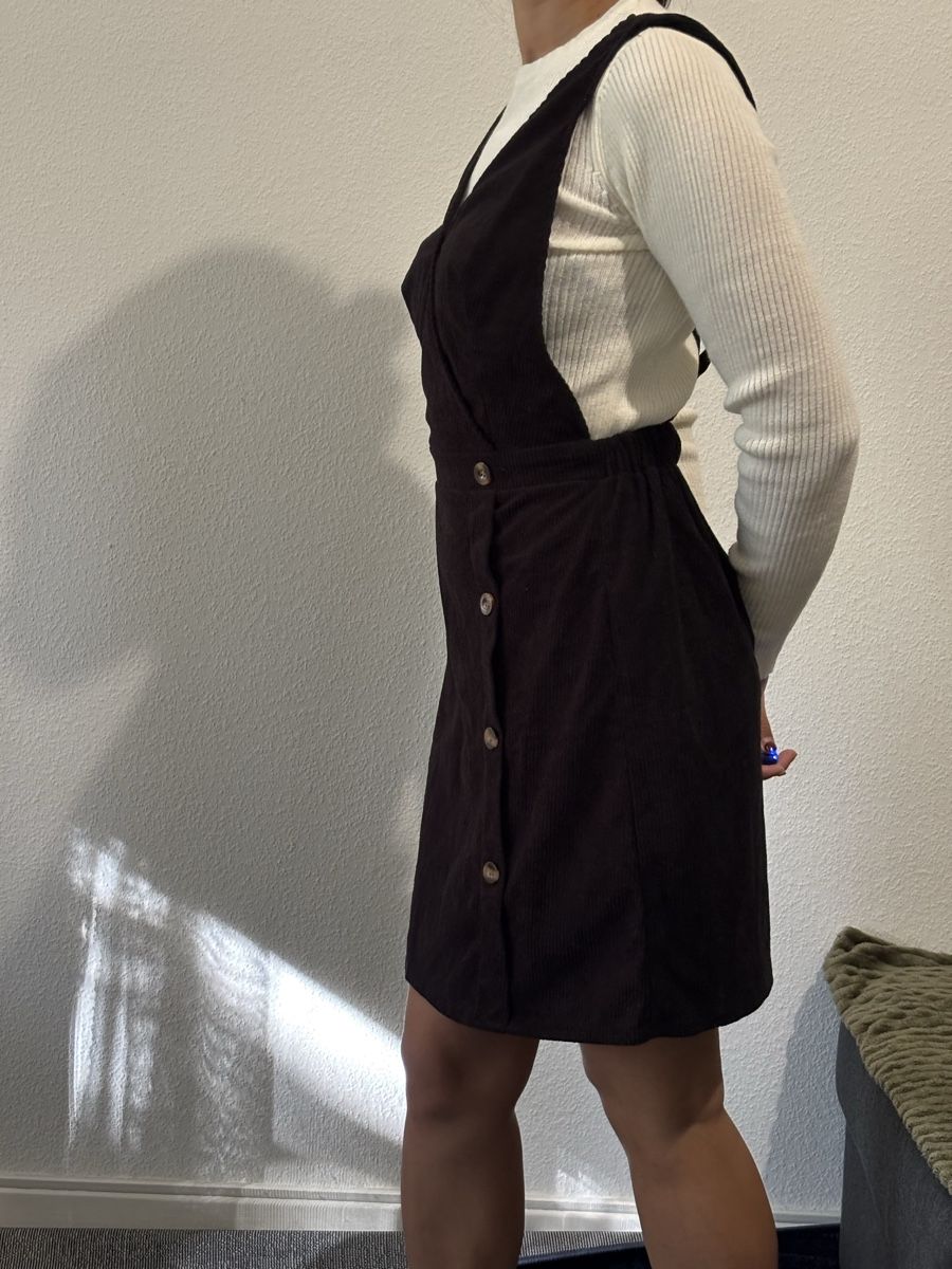 Vestiti: Corduroy dress – Nuovo (secondo la descrizione) da Confignon venduto da Second_Hand_Ch 2