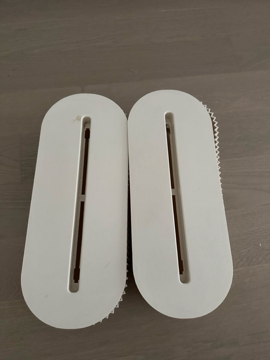 Spine: 2x Steckleistenbox ab 1.- – Usato da Liestal venduto da forty-four_shop