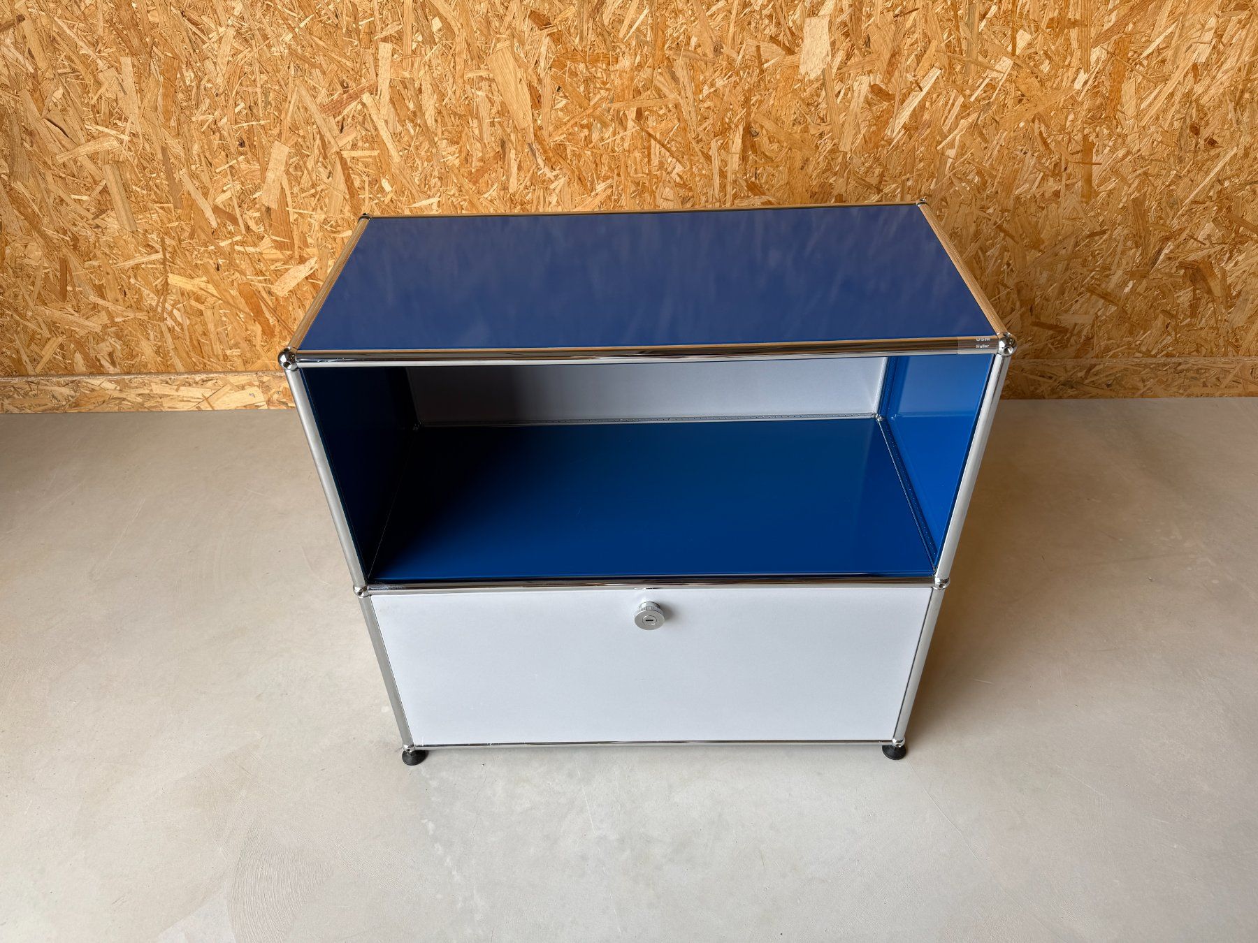USM Regale: USM Haller Sideboard Regal Blau / Silber – Gebraucht aus Ramsen von Studio82 2