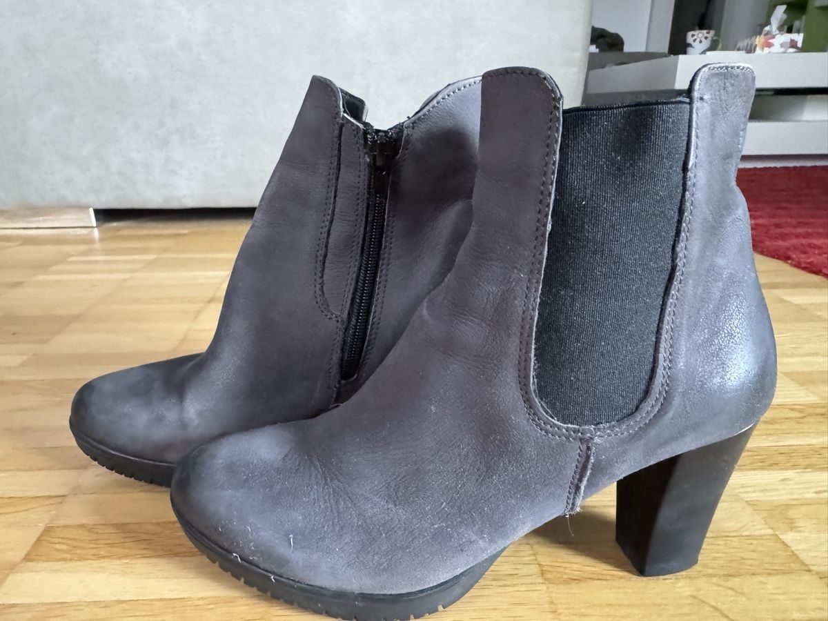 Tamaris Scarpe da donna: Graue  Tamaris Stiefeletten Gr. 39 – Usato da Oetwil am See venduto da posagabi 3