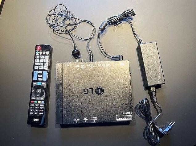 LG Lettore multimediale & Streamer: 114x LG Set Box STB-6500 Pro:Centric Smart IPTV Plattform – Usato da St. Gallen venduto da Andrina20