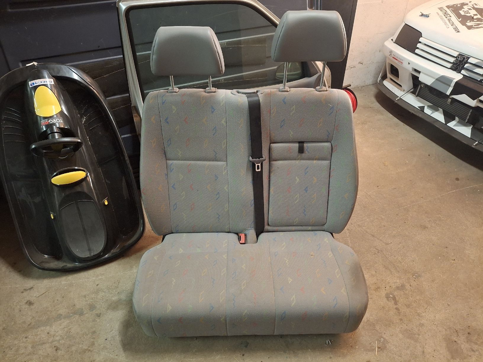 VW Toutes les pièces détachées: banquette vw crafter – D'occasion à Prêles par 309_16V