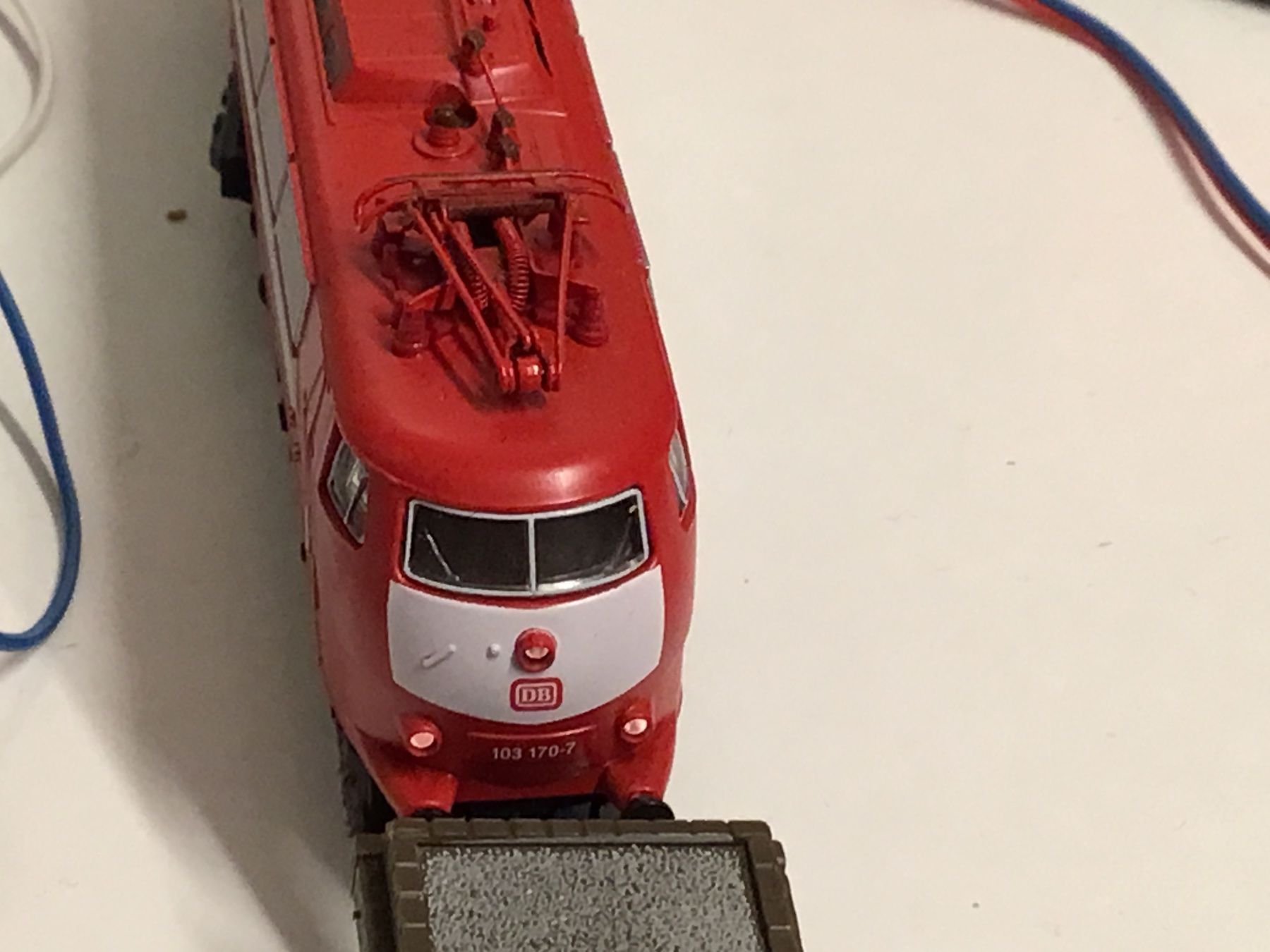 Arnold Modellini di ferrovie: ARNOLD N Lok , rote E-Lok, – Usato da Männedorf venduto da Modellbau-wyss 2