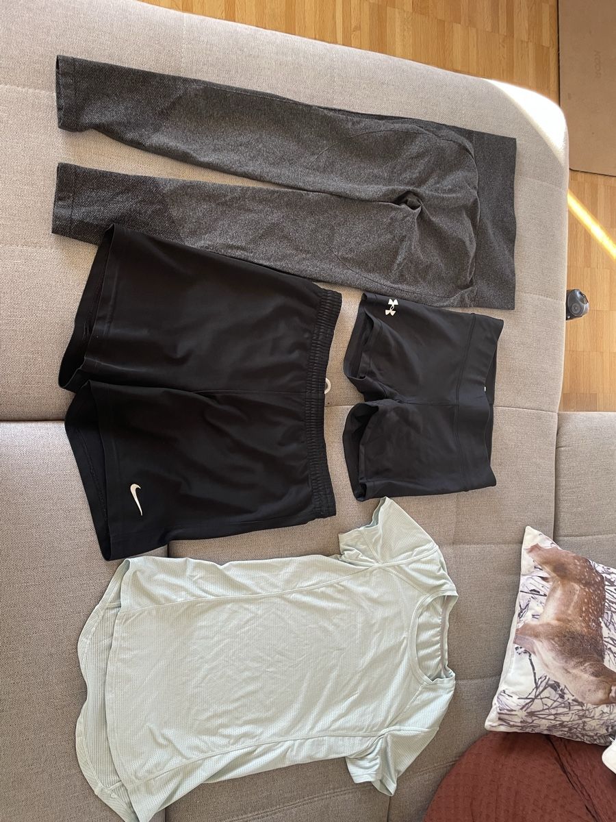 Lotti di vestiti: Sportset – Usato da Römerswil LU venduto da Schuerchl