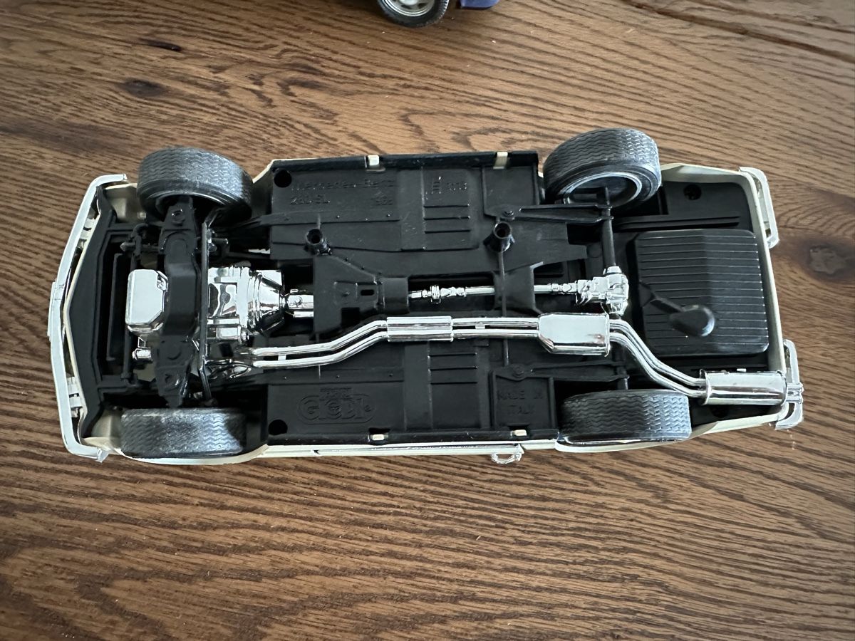 Mercedes-Benz Modellini d'auto: 2 x Mercedes 1:18  – Usato da Liestal venduto da Tschopp77 4