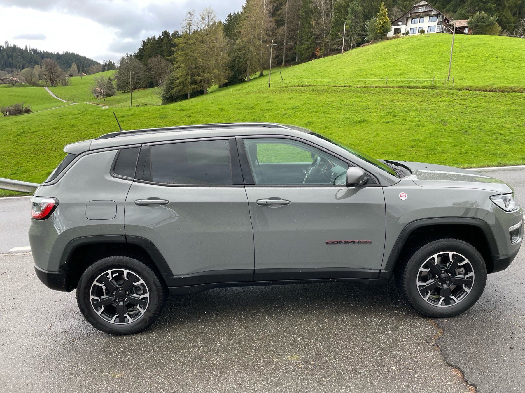 Jeep Automobili: Jeep Compass 1.3 T 4xe Trailhawk AWD – Usato da Hilterfingen venduto da drc_jp8p 1